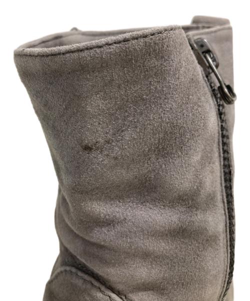 BUTTERO（ブッテロ）BUTTERO (ブッテロ) サイドジップスウェードブーツ グレー サイズ:40 1/2の古着・服飾アイテム