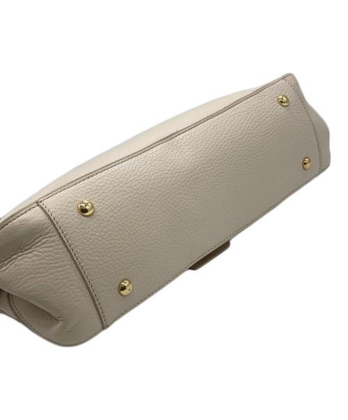 IACUCCI（イアクッチ）IACUCCI (イアクッチ) ショルダーバッグ ベージュの古着・服飾アイテム