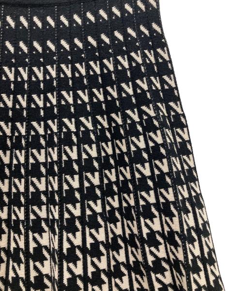 TORRAZZO DONNA（トラッゾドンナ）TORRAZZO DONNA (トラッゾドンナ) リバーシブルジャガードスカート ブラック サイズ:Fの古着・服飾アイテム