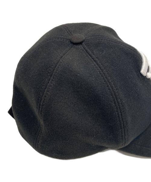 BURBERRY（バーバリー）BURBERRY (バーバリー) TBロゴキャップ ブラックの古着・服飾アイテム