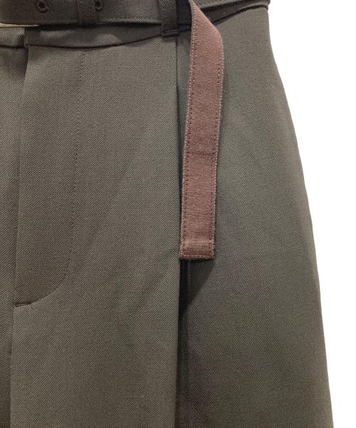 UNITED TOKYO（ユナイテッドトーキョー）UNITED TOKYO (ユナイテッドトーキョー) タックストレートセンタープレスパンツ ブラウン サイズ:1の古着・服飾アイテム