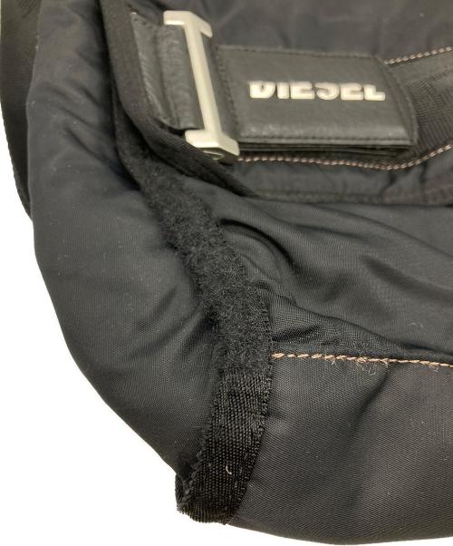 DIESEL（ディーゼル）DIESEL (ディーゼル) メッセンジャーバッグ ブラックの古着・服飾アイテム