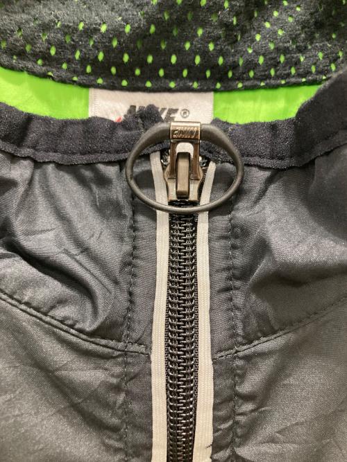 NIKE（ナイキ）NIKE (ナイキ) ジップアップジャケット グリーン サイズ:XLの古着・服飾アイテム