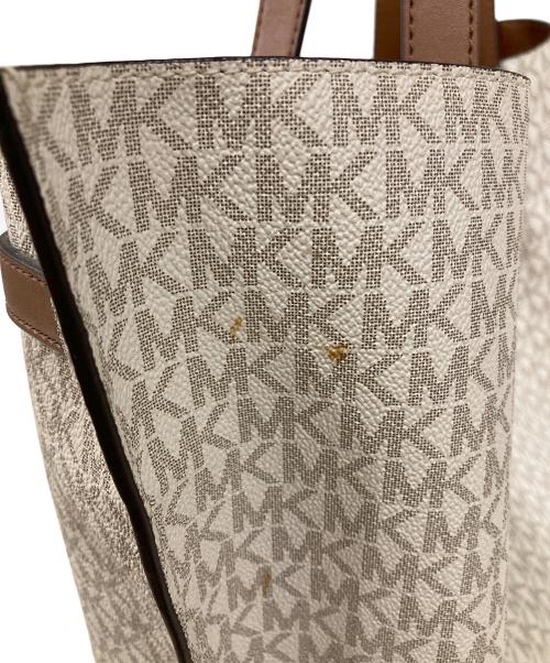 MICHAEL KORS（マイケル・コース）MICHAEL KORS (マイケル・コース) 総柄トートバッグ/EMILIA LARGE LOGO TOTE ベージュの古着・服飾アイテム