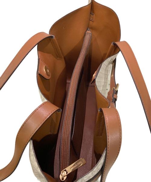 MICHAEL KORS（マイケル・コース）MICHAEL KORS (マイケル・コース) 総柄トートバッグ/EMILIA LARGE LOGO TOTE ベージュの古着・服飾アイテム
