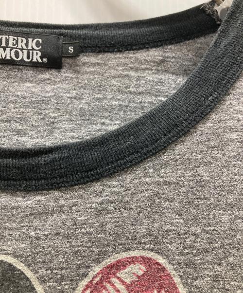 Hysteric Glamour（ヒステリックグラマー）Hysteric Glamour (ヒステリックグラマー) リンガーTシャツ グレー サイズ:Sの古着・服飾アイテム