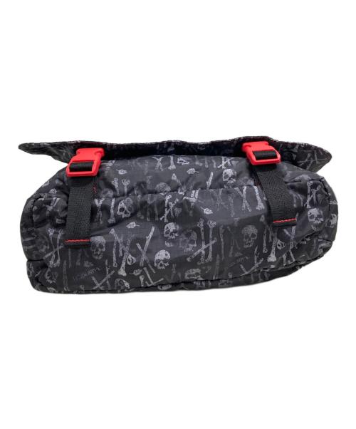 LeSportsac（レスポートサック）LeSportsac (レスポートサック) メッセンジャーバッグ ブラックの古着・服飾アイテム