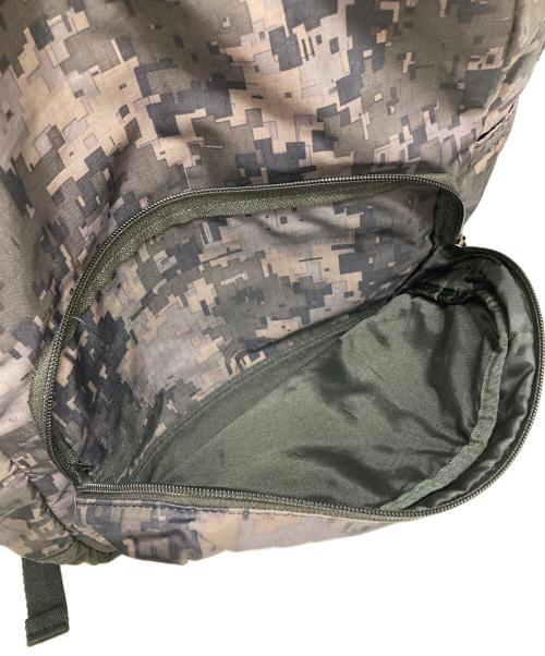 LeSportsac（レスポートサック）LeSportsac (レスポートサック) デイパック オリーブの古着・服飾アイテム