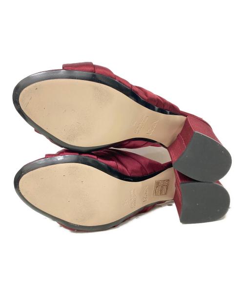 N°21（ヌメロヴェントゥーノ）N°21 (ヌメロヴェントゥーノ) サテンサンダル レッド サイズ:36の古着・服飾アイテム