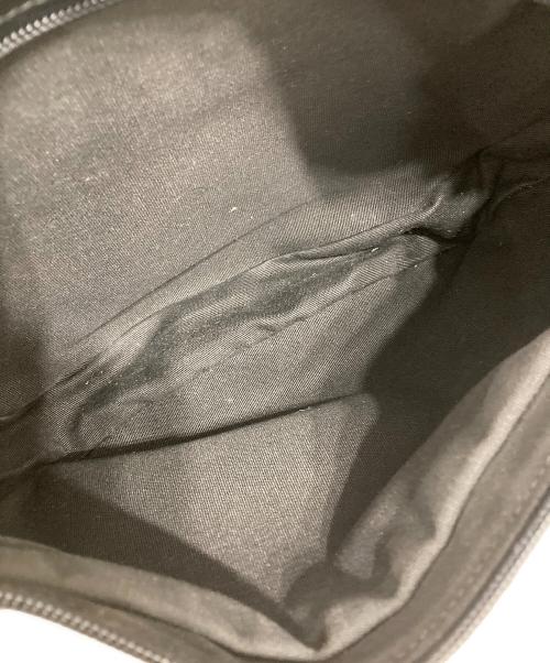 IL BISONTE（イル ビゾンテ）IL BISONTE (イル ビゾンテ) レザーショルダーバッグ ブラックの古着・服飾アイテム