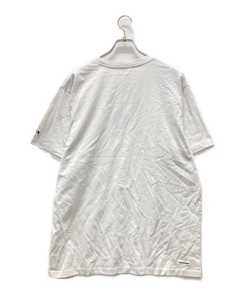 F.C.R.B.（エフシーレアルブリストル）F.C.R.B. (エフシーレアルブリストル) MLB TOUR B&W TEAM TEE ホワイト サイズ:XLの古着・服飾アイテム
