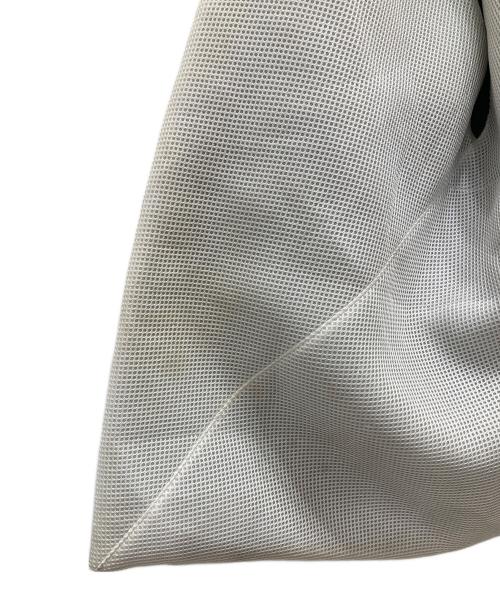 MM6 Maison Margiela（エムエムシックスメゾンマルジェラ）MM6 Maison Margiela (エムエムシックスメゾンマルジェラ) ジャパニーズトートバッグ メッシュ ラージサイズ ホワイトの古着・服飾アイテム