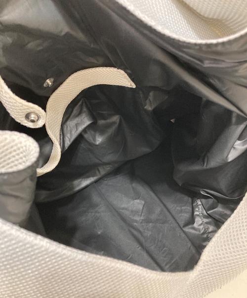 MM6 Maison Margiela（エムエムシックスメゾンマルジェラ）MM6 Maison Margiela (エムエムシックスメゾンマルジェラ) ジャパニーズトートバッグ メッシュ ラージサイズ ホワイトの古着・服飾アイテム