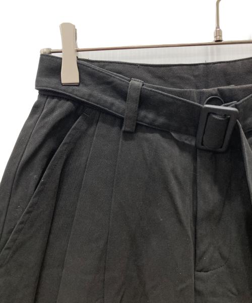 Eongul（ヨングル）eongul (ヨングル) velt volume pants ブラック サイズ:Mの古着・服飾アイテム