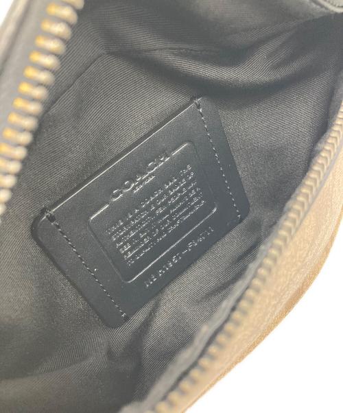 COACH（コーチ）COACH (コーチ) シグネチャーボディーバッグ ブラウンの古着・服飾アイテム