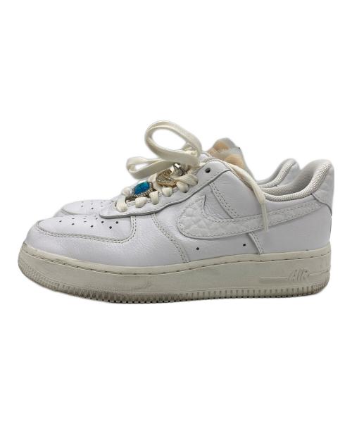 NIKE（ナイキ）NIKE (ナイキ) Air Force 1 Low '07 LX ホワイト サイズ:230の古着・服飾アイテム