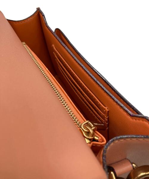 CHARLES & KEITH（チャールズアンドキース）CHARLES & KEITH (チャールズアンドキース) ショルダーバッグ ピンクの古着・服飾アイテム