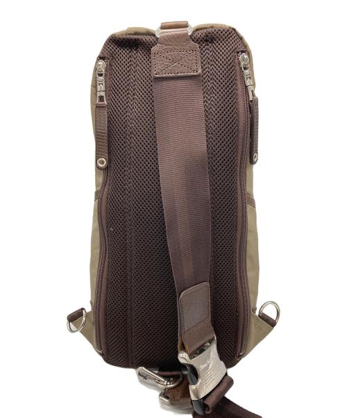 master-piece（マスターピース）master-piece (マスターピース) ボディーバッグ ベージュの古着・服飾アイテム