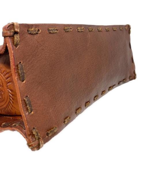 Carving Tribes（カービングトライブス）Carving Tribes (カービングトライブス) ハンドバッグ ブラウンの古着・服飾アイテム