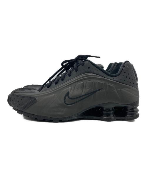 NIKE（ナイキ）NIKE (ナイキ) SHOX R4 BLACK ブラック サイズ:260の古着・服飾アイテム