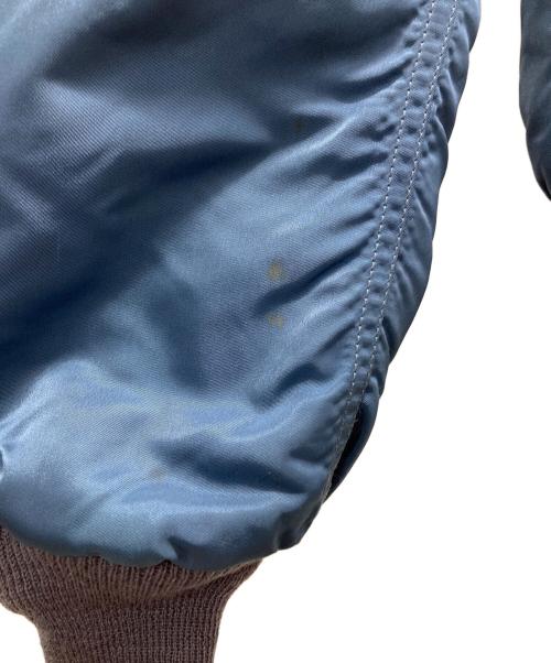 AVIREX（アヴィレックス）AVIREX (アヴィレックス) B-15フライトジャケット ネイビー サイズ:Mの古着・服飾アイテム