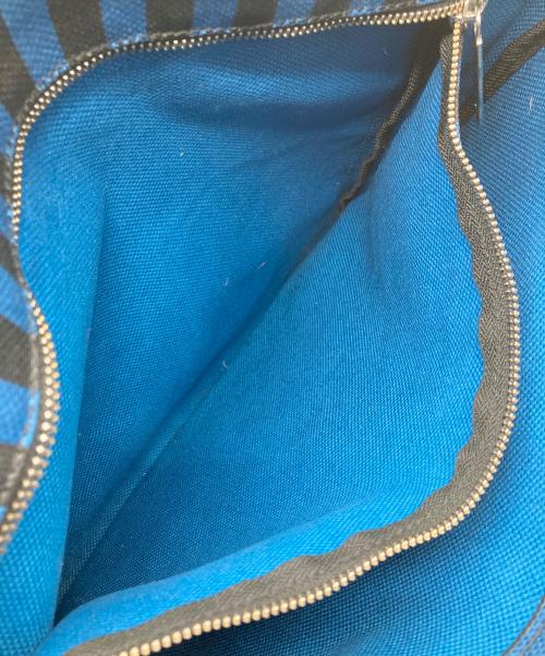 marimekko（マリメッコ）marimekko (マリメッコ) メッセンジャーバッグ ネイビーの古着・服飾アイテム