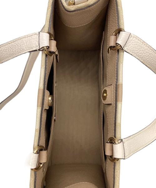 COACH（コーチ）COACH (コーチ) 2WAYバッグ/デンプシー キャリーオール シグネチャー ベージュの古着・服飾アイテム