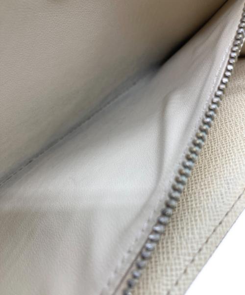 LOUIS VUITTON（ルイ ヴィトン）LOUIS VUITTON (ルイ ヴィトン) ポルトフォイユ・サラ ホワイトの古着・服飾アイテム