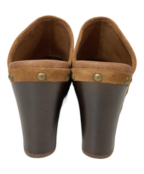 UGG（アグ）UGG (アグ) スウェードサボサンダル ベージュ サイズ:24の古着・服飾アイテム