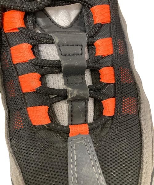 NIKE SB（ナイキエスビー）NIKE SB (ナイキエスビー) AIR MAX 95 ブラック サイズ:26.5の古着・服飾アイテム