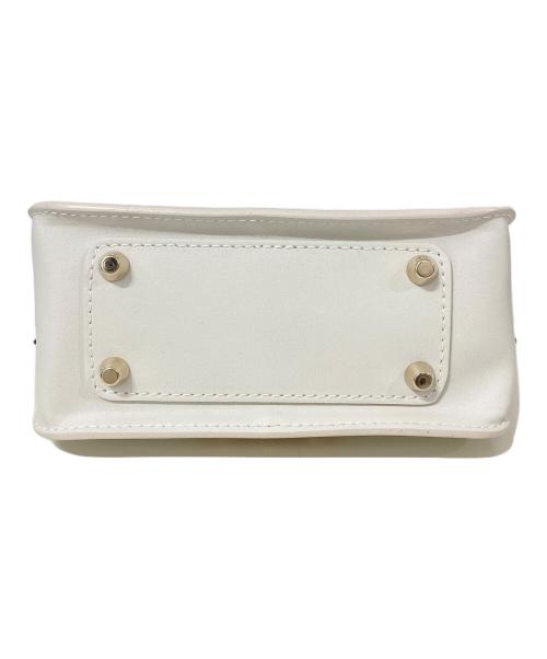 FURLA（フルラ）FURLA (フルラ) チェーンショルダーバッグ ホワイトの古着・服飾アイテム