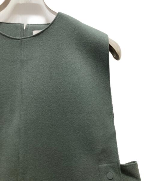 HYKE（ハイク）HYKE (ハイク) サイドスナップ ノースリーブワンピース グリーン サイズ:1の古着・服飾アイテム