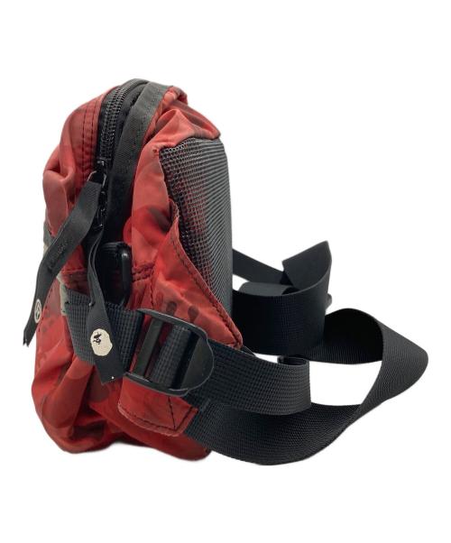 A BATHING APE（ア ベイシング エイプ）A BATHING APE (ア ベイシング エイプ) ウエストバッグ レッドの古着・服飾アイテム