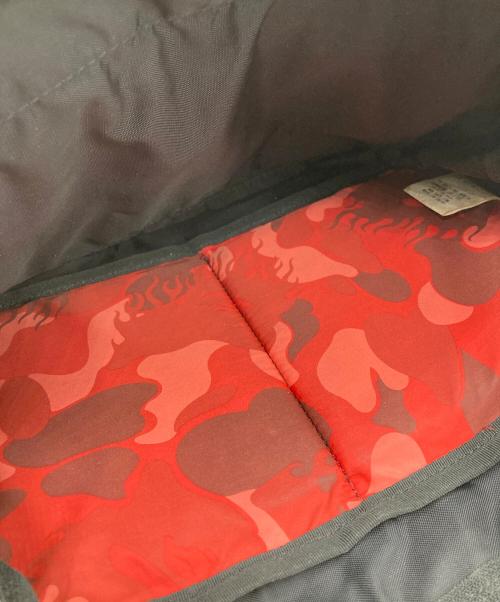 A BATHING APE（ア ベイシング エイプ）A BATHING APE (ア ベイシング エイプ) ウエストバッグ レッドの古着・服飾アイテム