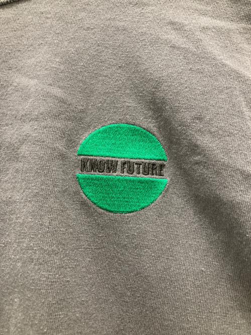 sacai（サカイ）sacai (サカイ) KNOW FUTURE TEE グレー サイズ:4の古着・服飾アイテム