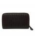 BOTTEGA VENETA（ボッテガベネタ）の古着「ラウンドジップ イントレ長財布」｜ブラウン