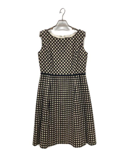 TOCCA（トッカ）TOCCA (トッカ) ノースリーブワンピース ベージュ サイズ:４の古着・服飾アイテム