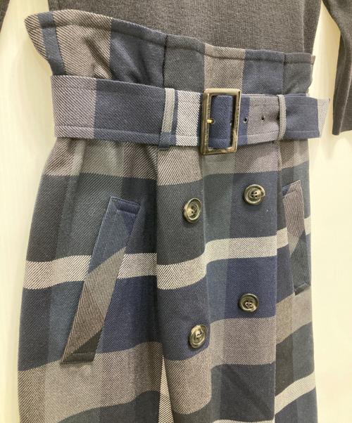 BLUE LABEL CRESTBRIDGE（ブルーレーベルクレストブリッジ）BLUE LABEL CRESTBRIDGE (ブルーレーベルクレストブリッジ) ニット切替ワンピース ネイビー サイズ:38の古着・服飾アイテム