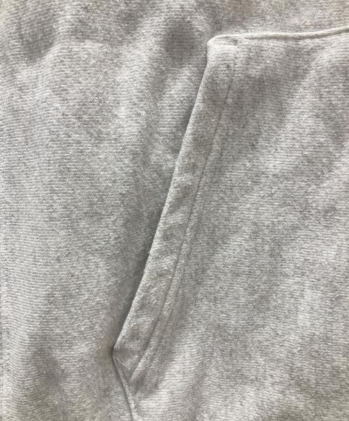 Champion REVERSE WEAVE（チャンピオン リバース ウィーブ）Champion REVERSE WEAVE (チャンピオン リバース ウィーブ) MoMAロゴプルオーバーパーカー グレー サイズ:Lの古着・服飾アイテム