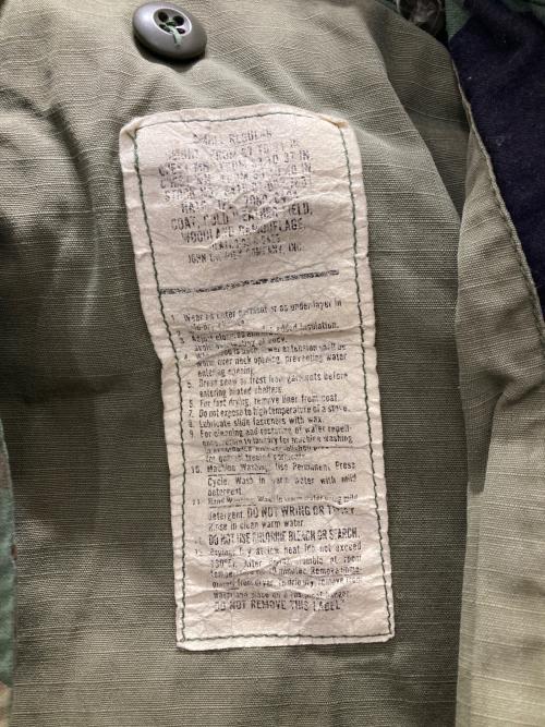 USED（ユーズド）USED (ユーズド) カモ柄ミリタリーコート カーキ サイズ:Sの古着・服飾アイテム