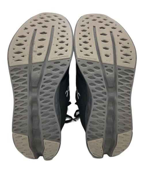 on（オン）On (オン) Cloudsurfer ブラック サイズ:29.5の古着・服飾アイテム