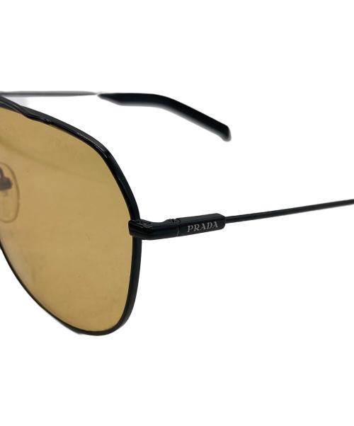 PRADA（プラダ）PRADA (プラダ) サングラス ブラック×イエロー サイズ:SPR59W 60 16の古着・服飾アイテム