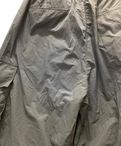 MAISON SPECIAL（メゾンスペシャル）MAISON SPECIAL (メゾンスペシャル) ハイパーウォータープルーフタフタ2WAYプライムワイドカーゴパンツ オリーブ サイズ:00の古着・服飾アイテム