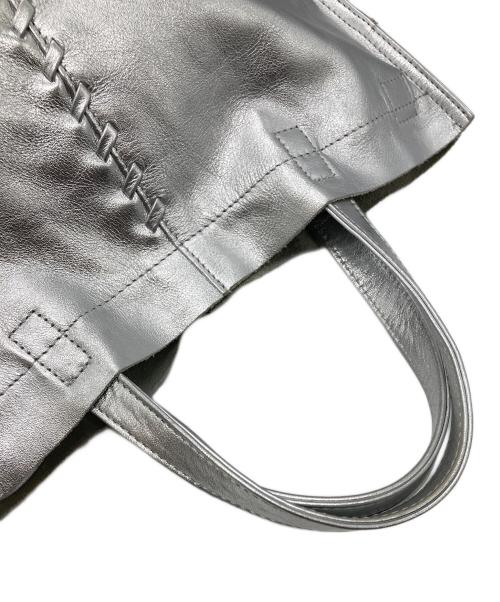 EAR（イア）EAR (イア) 2WAYバッグ シルバーの古着・服飾アイテム