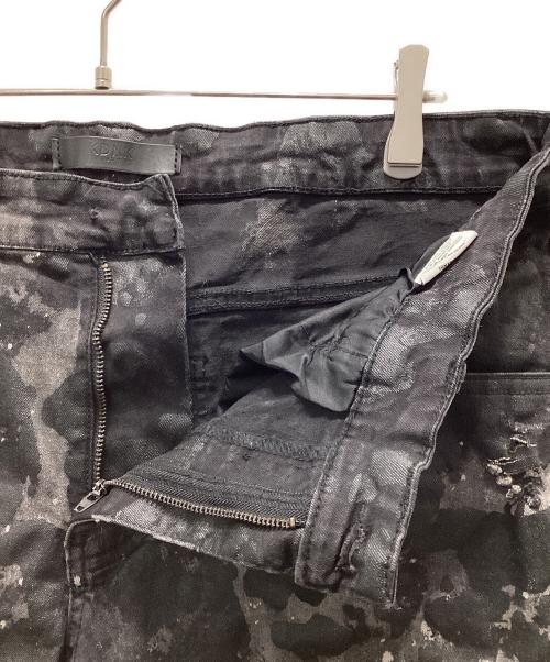 KDNK 1141411（KDNK 1141411）KDNK 1141411 (KDNK 1141411) ペイントダメージデニムパンツ ブラック サイズ:38の古着・服飾アイテム