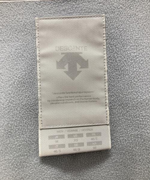 DESCENTE ALLTERRAIN（デザイント オルテライン）Descente ALLTERRAIN (デザイント オルテライン) ジップパーカー グレー サイズ:Mの古着・服飾アイテム