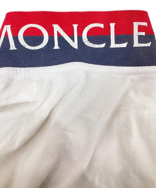 MONCLER（モンクレール）MONCLER (モンクレール) ポロシャツ ホワイト サイズ:XSの古着・服飾アイテム