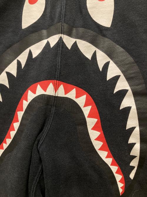 A BATHING APE（アベイシングエイプ）A BATHING APE (アベイシングエイプ) シャークスウェットショーツ/SHARK SWEAT SHORT PANTS ブラック サイズ:Mの古着・服飾アイテム