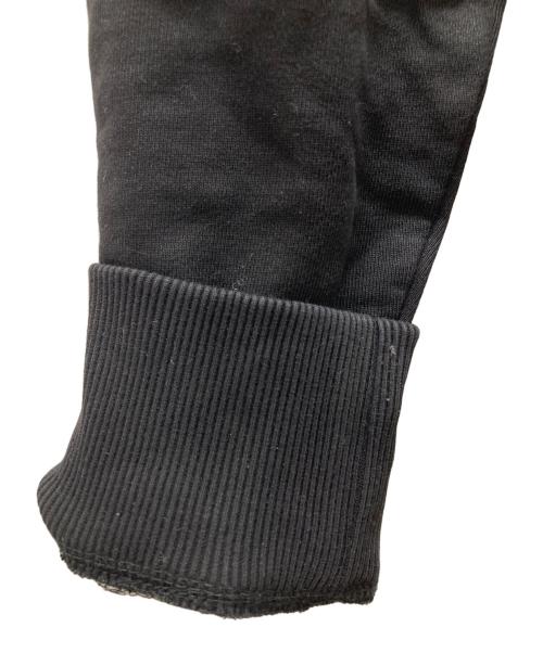 VERSACE JEANS COUTURE（ヴェルサーチ ジーンズクチュール）VERSACE JEANS COUTURE (ヴェルサーチ ジーンズクチュール) ロゴ刺繍パーカー ブラック サイズ:Sの古着・服飾アイテム