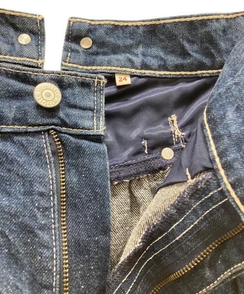 LEVI'S RED（リーバイス レッド）LEVI'S RED (リーバイス レッド) WIDE FLARE TROUSER デニムパンツ ネイビー サイズ:24の古着・服飾アイテム